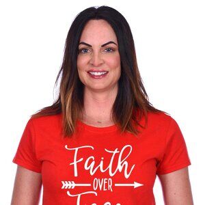 JH Design Women's Religious Christian Faith Over Fear Red T-Shirt